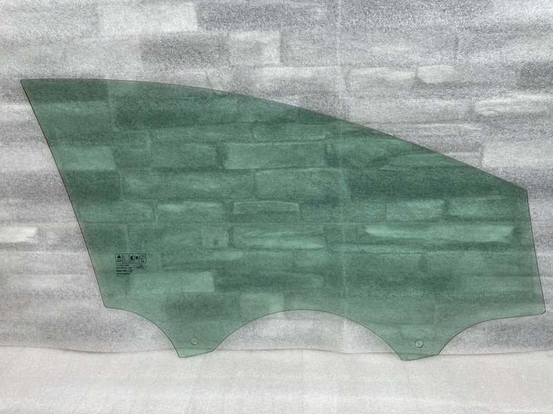 Стекло двери передней левой, 1050 рублей, Москва