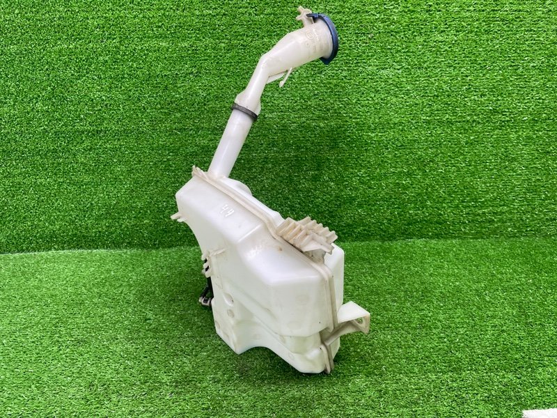 Бачок омывателя лобового стекла, 2100 рублей, Москва