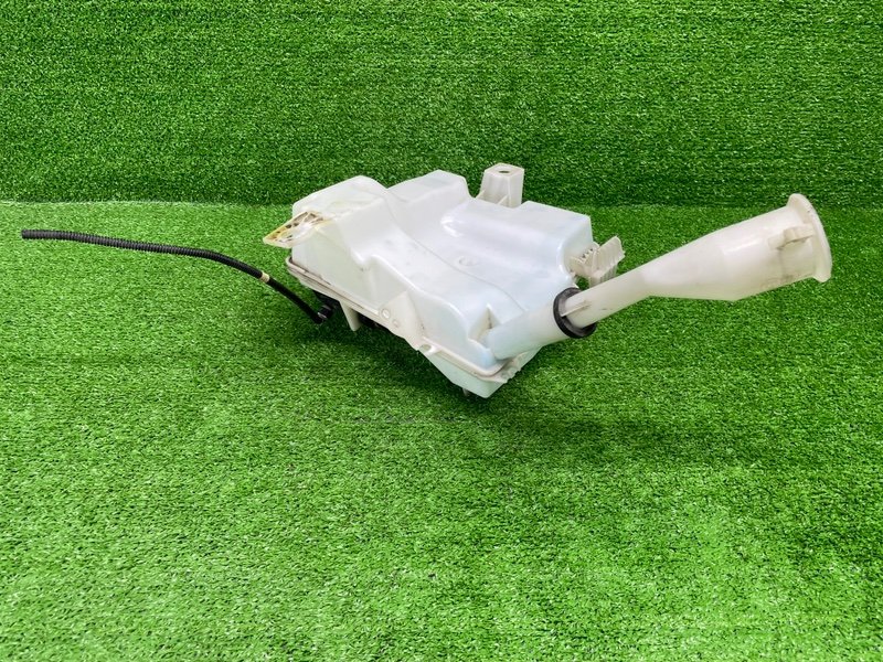 Бачок омывателя лобового стекла, 1800 рублей, Москва