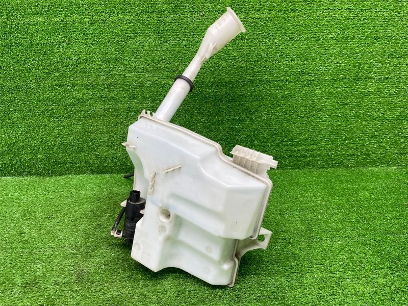 Бачок омывателя лобового стекла, 1800 рублей, Москва