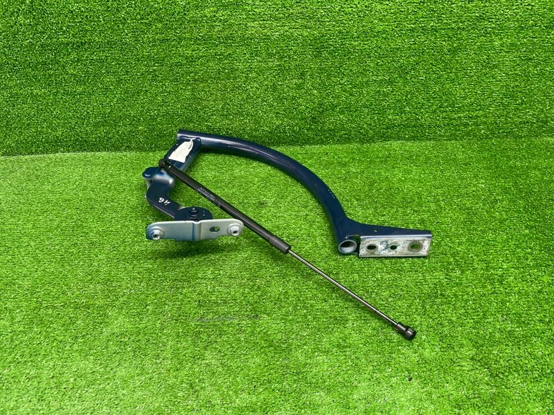 Петля крышки багажника, 1450 рублей, Москва