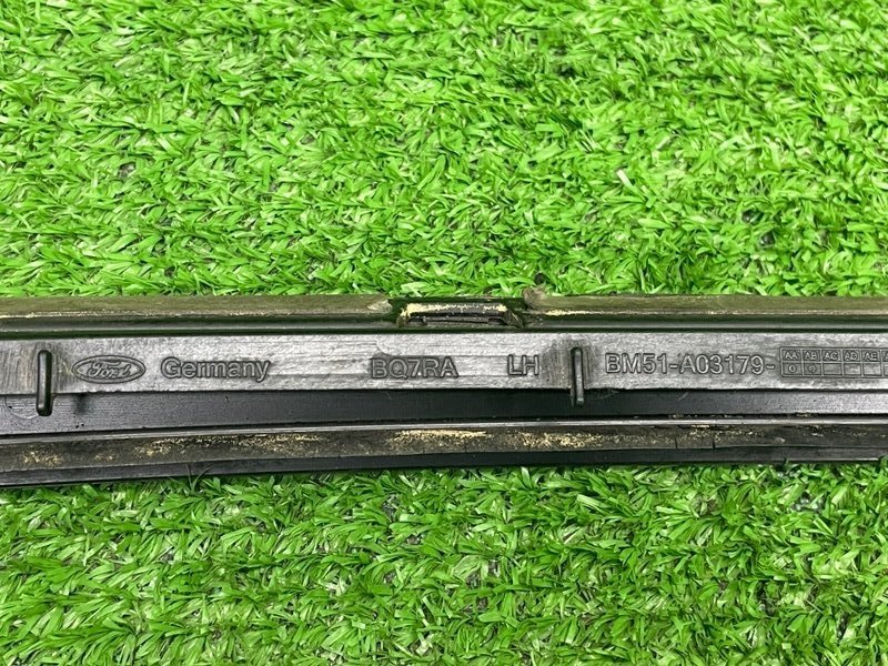 Молдинг лобового стекла, 2000 рублей, Москва