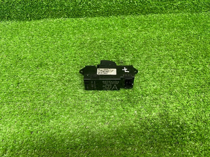 Кнопка стеклоподъемника, 500 рублей, Москва