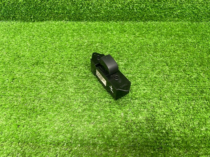 Кнопка стеклоподъемника, 500 рублей, Москва