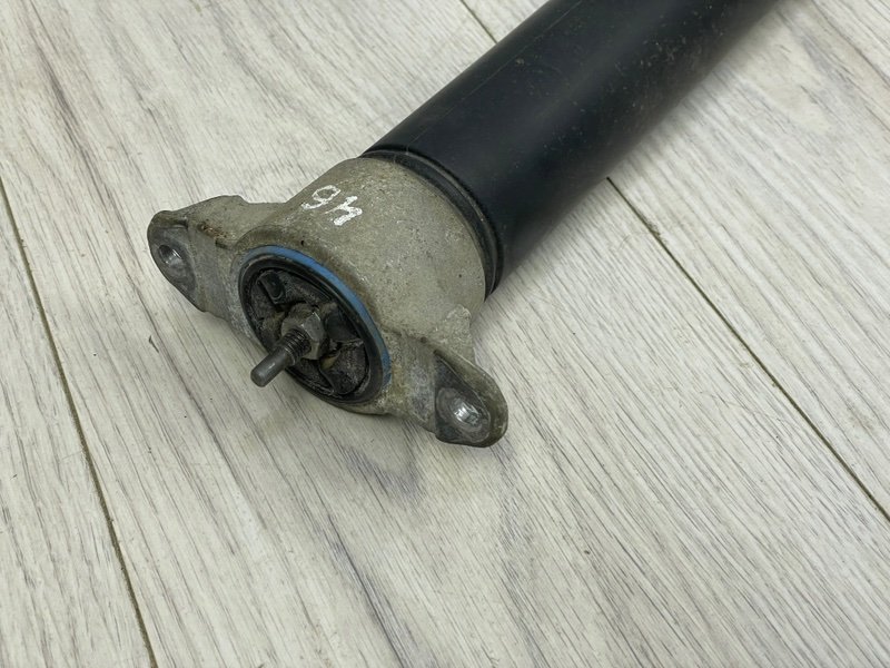 Амортизатор задний, 1050 рублей, Москва