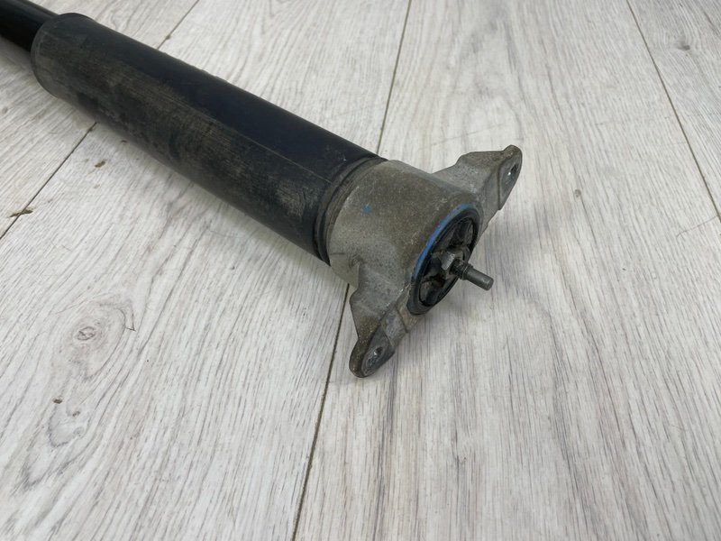 Амортизатор задний, 1050 рублей, Москва