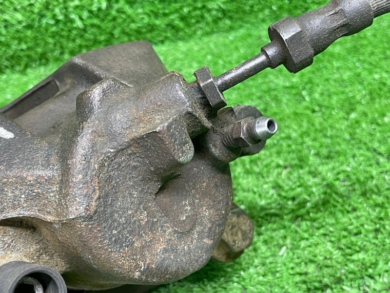 Суппорт тормозной передний правый, 1100 рублей, Москва