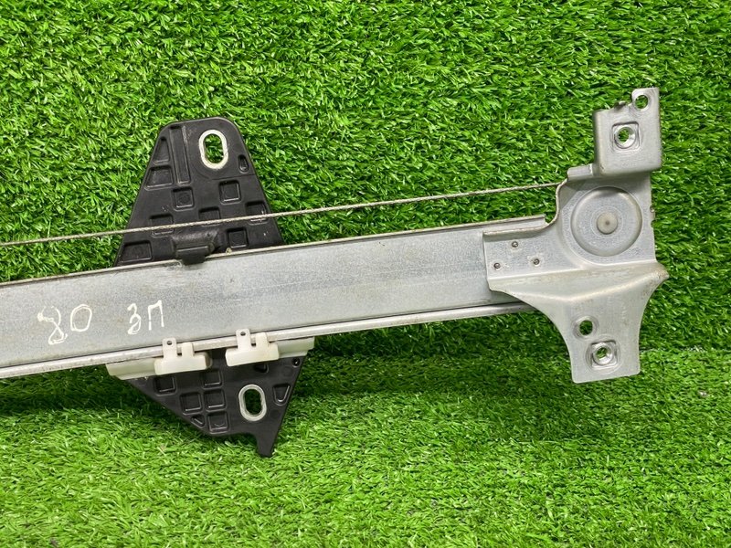 Стеклоподъемник задний, Москва