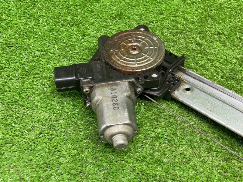 Стеклоподъемник задний, Москва