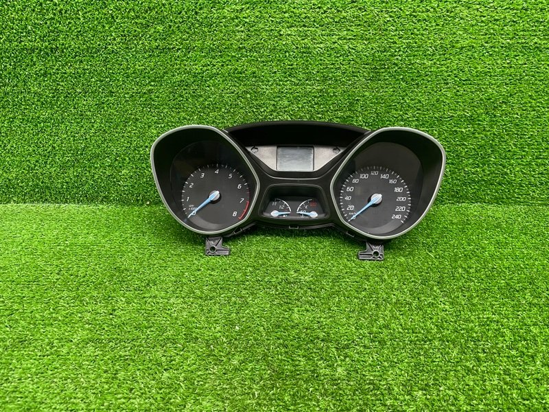 Панель приборов, 1600 рублей, Москва