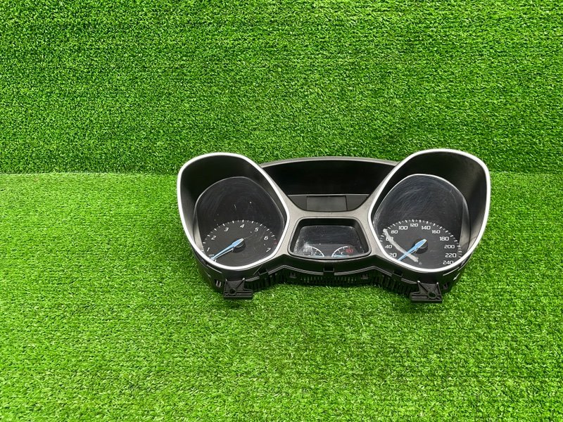 Панель приборов, 1600 рублей, Москва