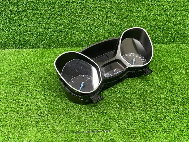 Панель приборов, 1600 рублей, Москва