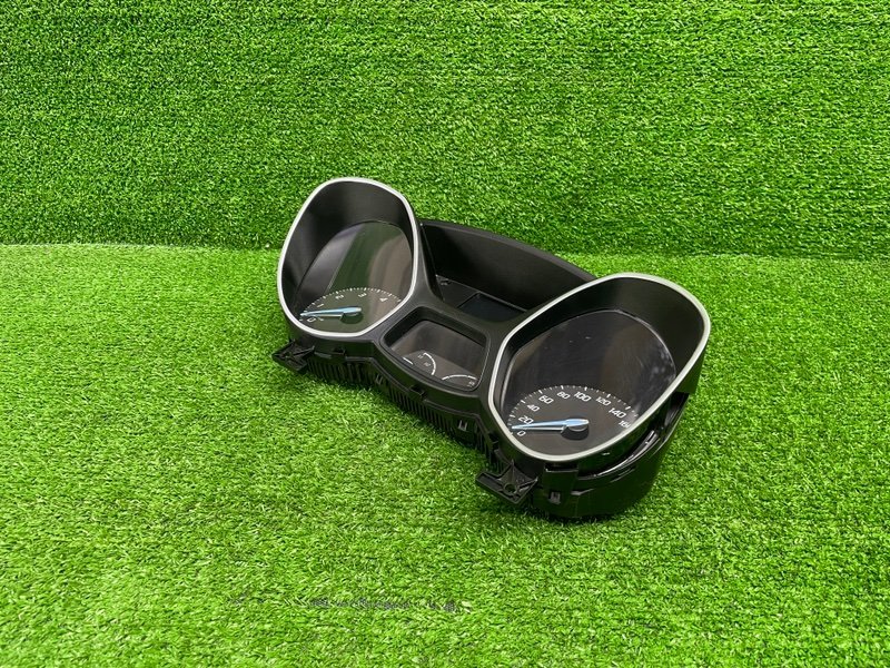 Панель приборов, 1700 рублей, Москва