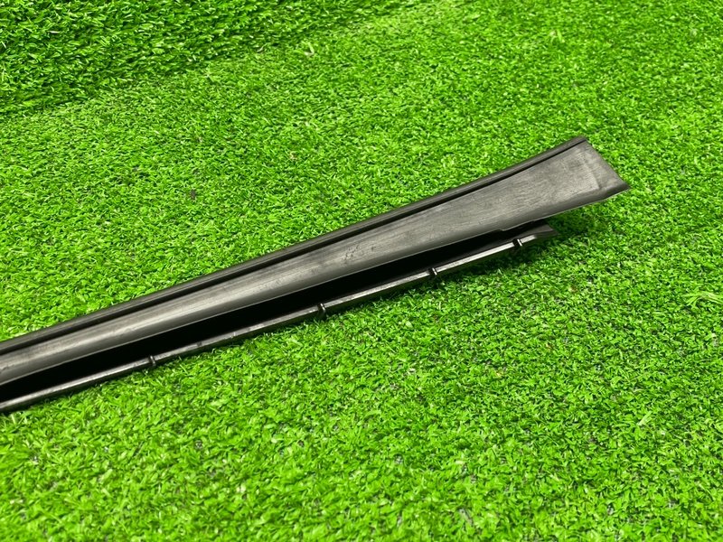 Молдинг лобового стекла, 2400 рублей, Москва