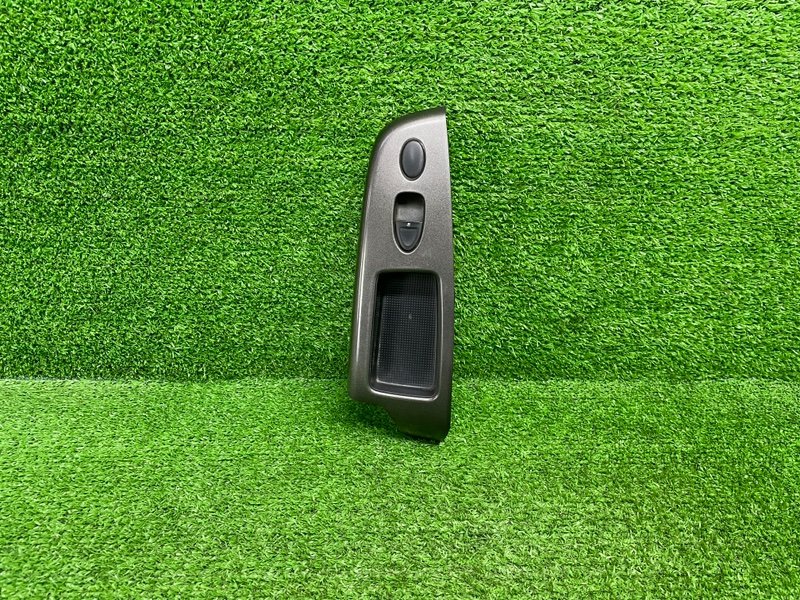 Кнопка стеклоподъемника, Москва