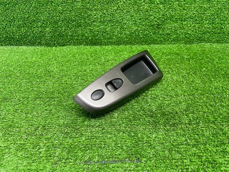 Кнопка стеклоподъемника, Москва