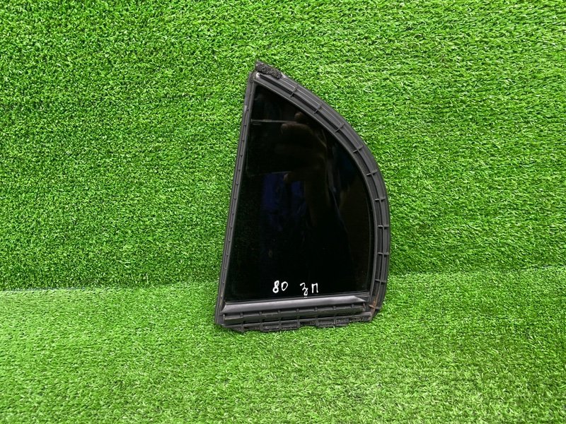 Стекло двери задней правой, 700 рублей, Москва