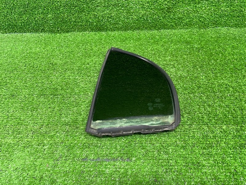 Стекло двери задней левой, 700 рублей, Москва