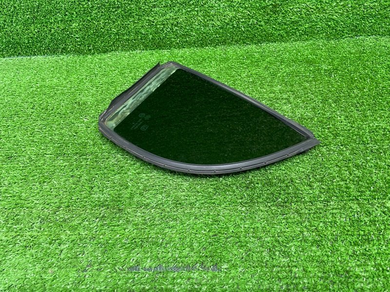 Стекло двери задней левой, 700 рублей, Москва