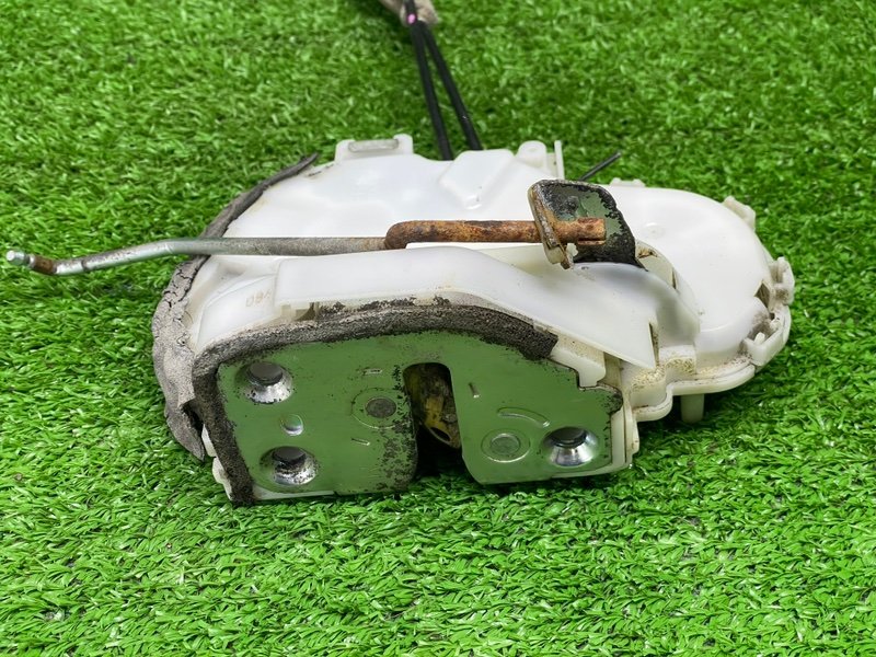 Замок двери задней правой, Москва