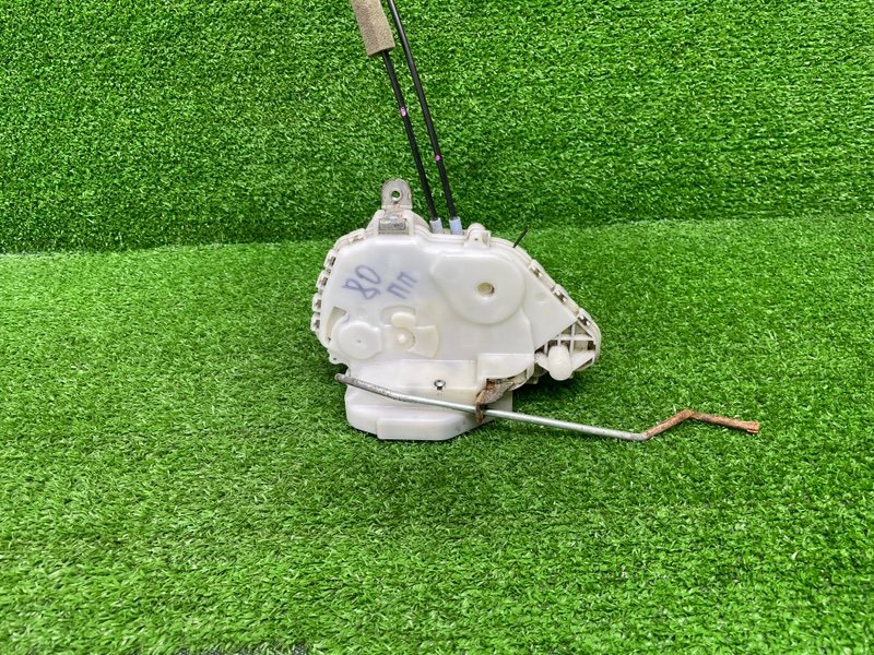 Замок двери передней правой, Москва