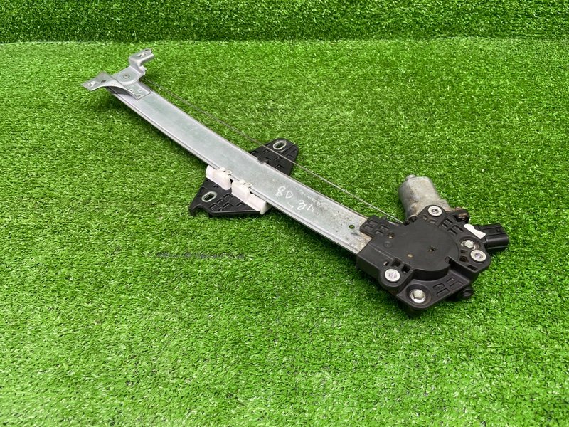 Стеклоподъемник задний, Москва