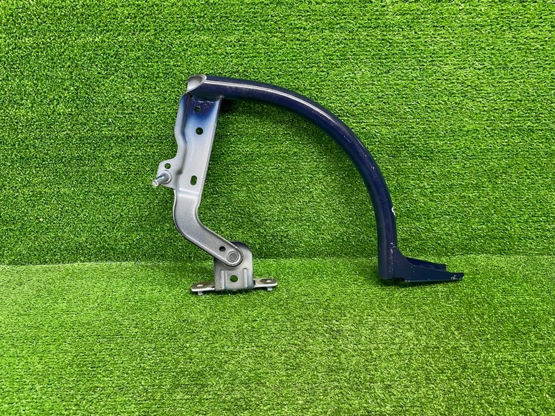 Петля крышки багажника, 1600 рублей, Москва