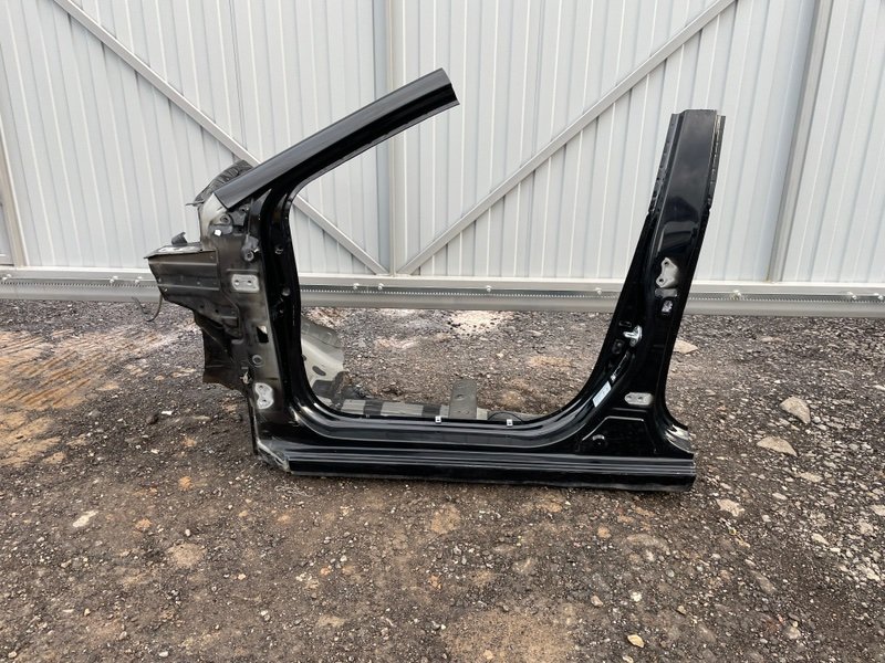 Порог со стойкой левый, 10000 рублей, Москва