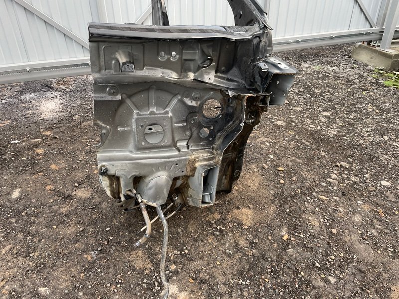 Порог со стойкой левый, 10000 рублей, Москва