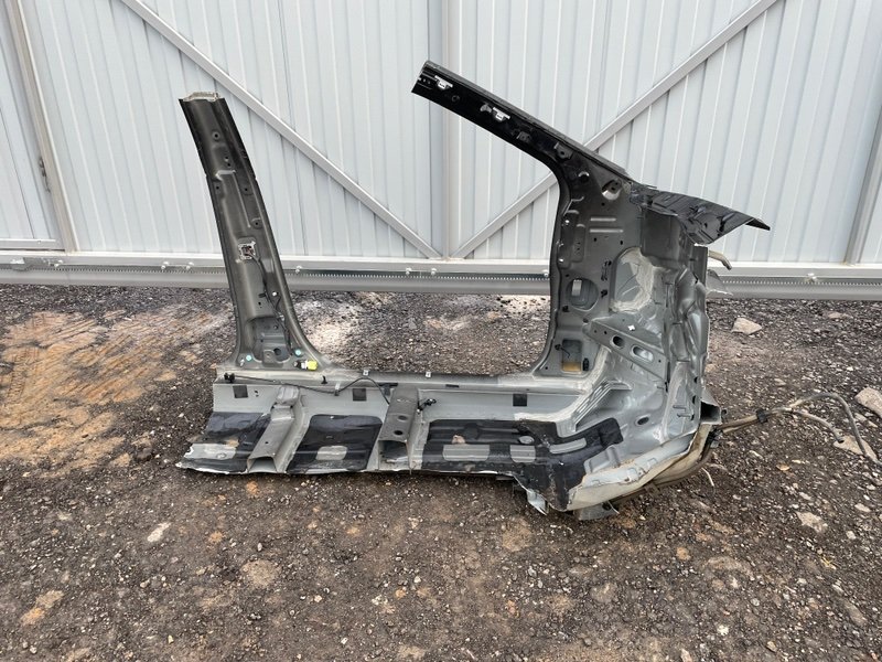 Порог со стойкой левый, 10000 рублей, Москва