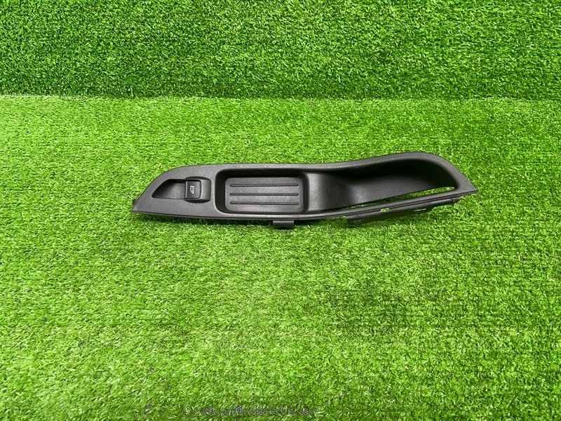 Кнопка стеклоподъемника, 900 рублей, Москва