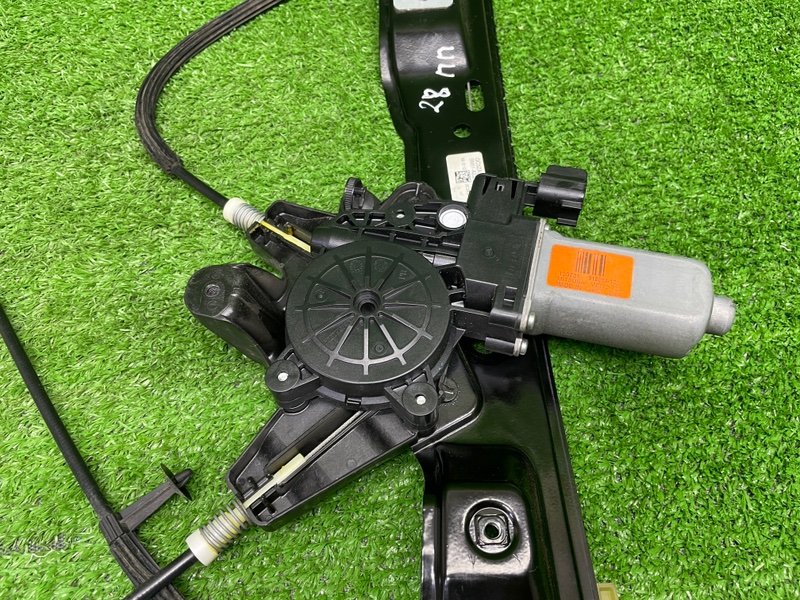 Стеклоподъемник передний, 2900 рублей, Москва