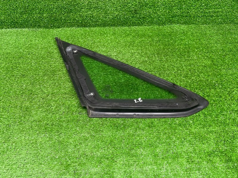 Стекло глухое зад. правое, 1500 рублей, Москва