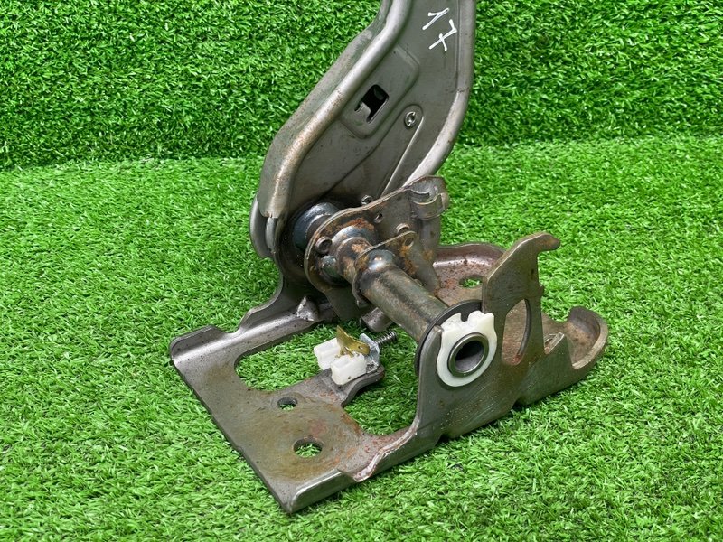 Рычаг стояночного тормоза, 1000 рублей, Москва