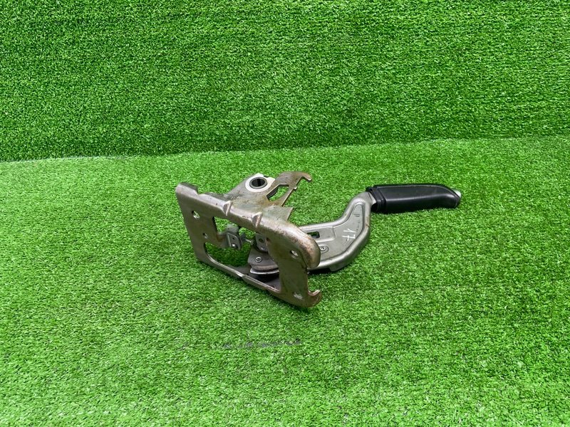 Рычаг стояночного тормоза, 1000 рублей, Москва