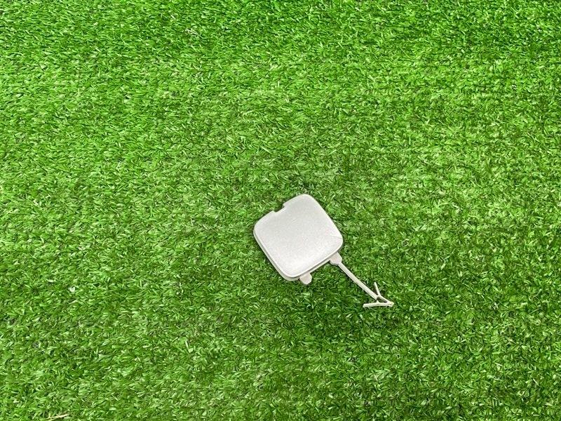 Заглушка буксировочного крюка, 500 рублей, Москва