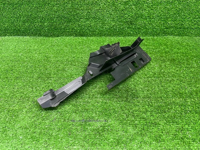 Накладка крыла, 500 рублей, Москва