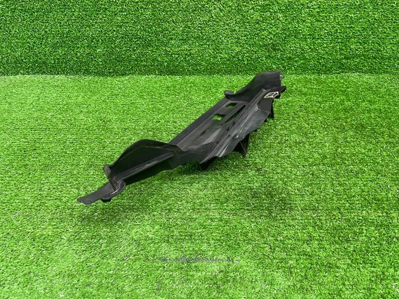 Накладка крыла, 500 рублей, Москва