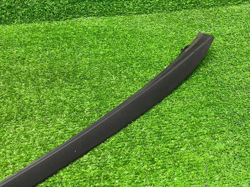 Молдинг лобового стекла, 2100 рублей, Москва