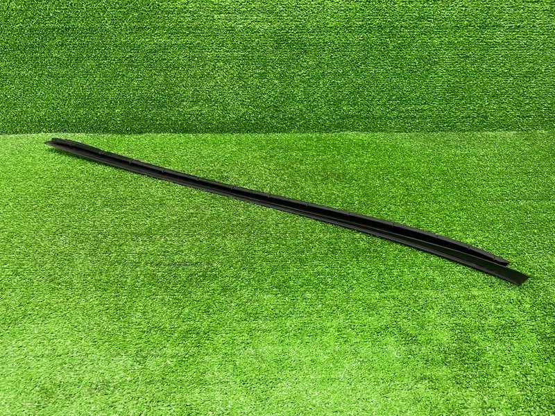 Молдинг лобового стекла, 2100 рублей, Москва