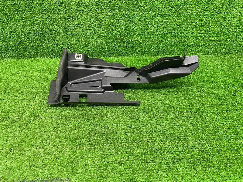 Накладка крыла, 1000 рублей, Москва