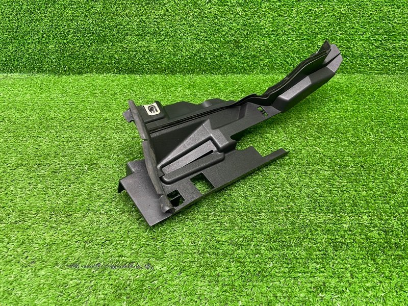 Накладка крыла, 1000 рублей, Москва