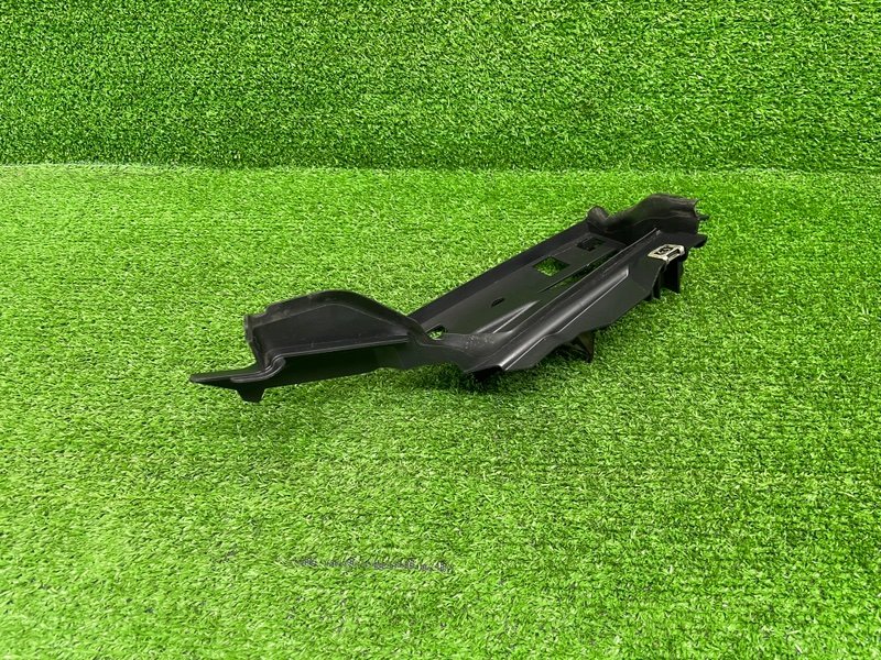 Накладка крыла, 1000 рублей, Москва