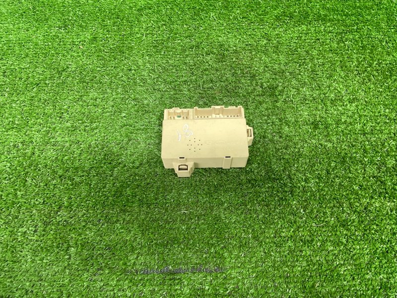 Блок электронный, 2500 рублей, Москва