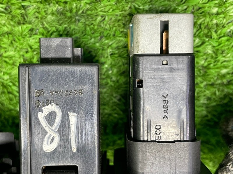 Кнопка обогрева сидений, 2000 рублей, Москва