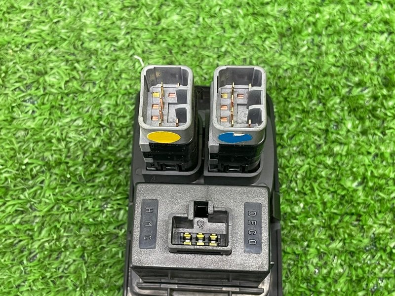 Кнопка обогрева сидений, 2000 рублей, Москва