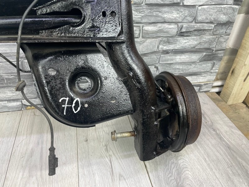 Балка задняя, 27000 рублей, Москва