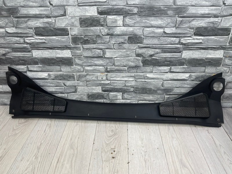 Планка под лобовое стекло, 1000 рублей, Москва