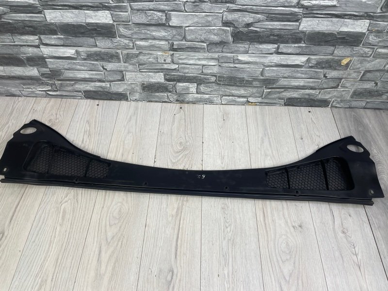 Планка под лобовое стекло, 1000 рублей, Москва