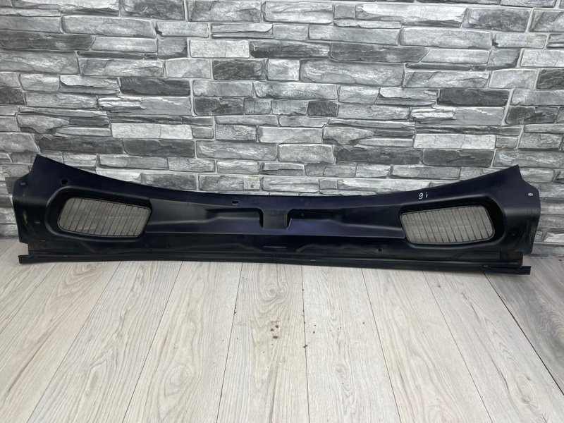 Планка под лобовое стекло, 2500 рублей, Москва